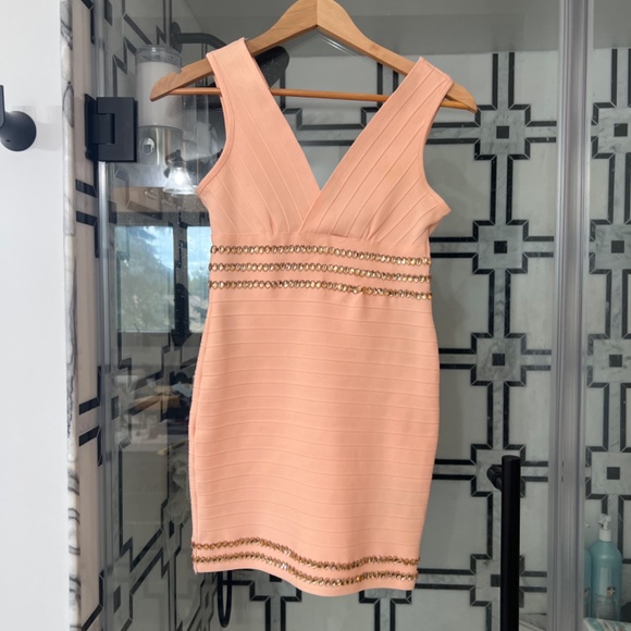 Dress - Picture 2 of 3